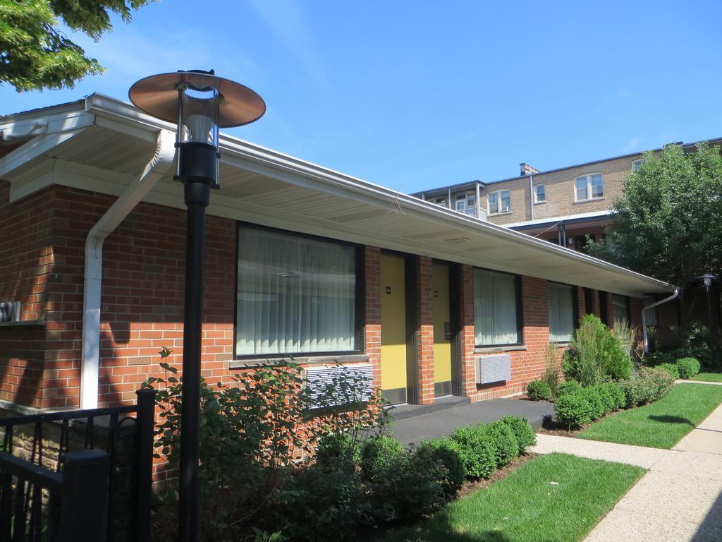 Carleton Of Oak Park Hotel Exterior photo